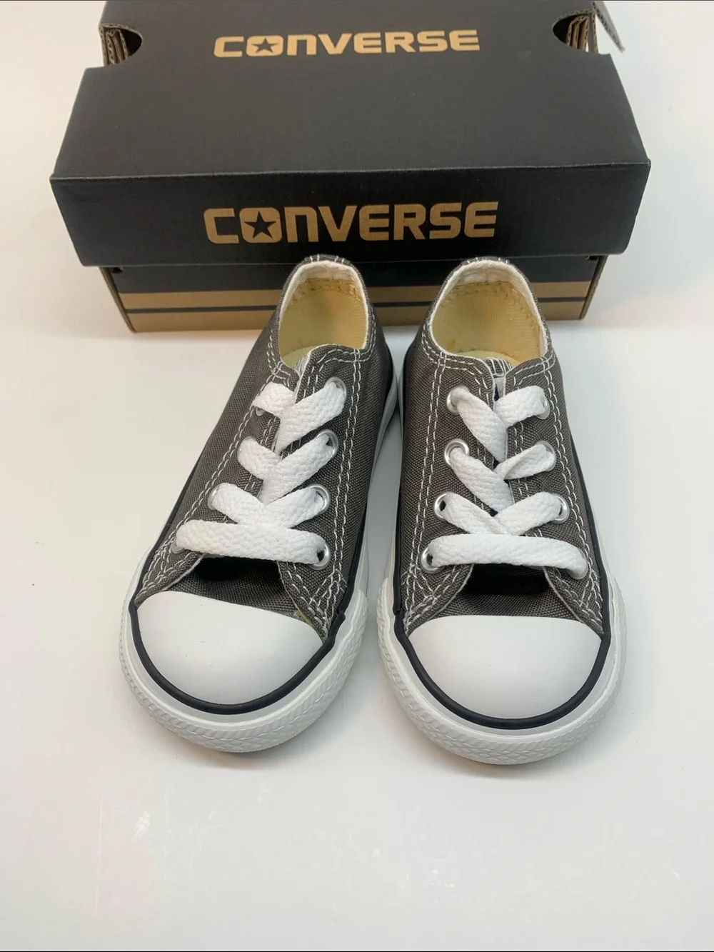 Converse Kids' Classic Baby Low-Top Canvas Sneakers in Gray Size 5